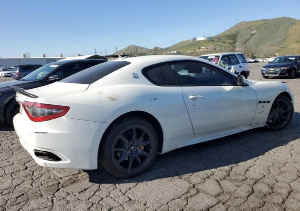 Maserati GranTurismo cena 104000 przebieg: 43621, rok produkcji 2015 z Sławno małe 67